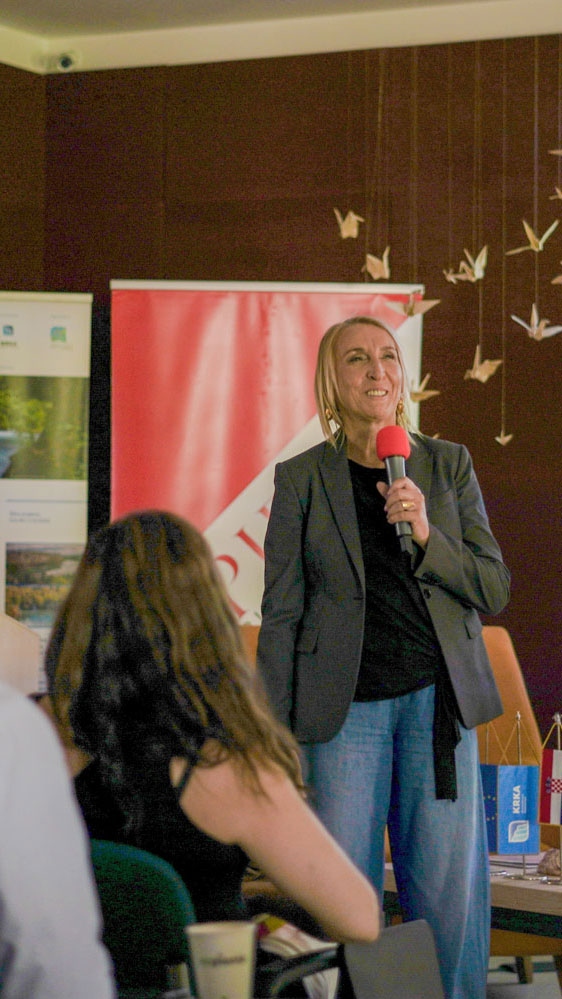 Dr. Irena Ateljević speaking at the Regenerate Europe Conference